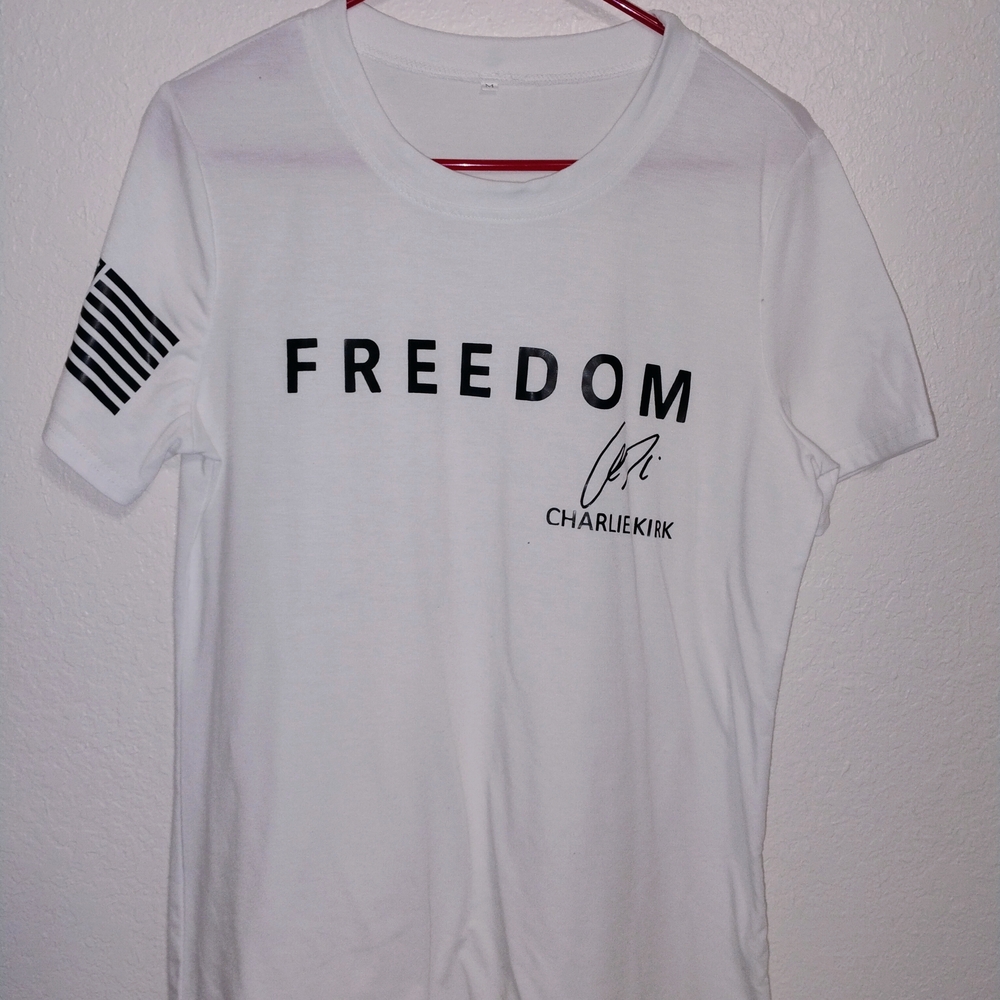 Charlie Kirk Medium Unisex White Freedom Graphic T-Shirt
